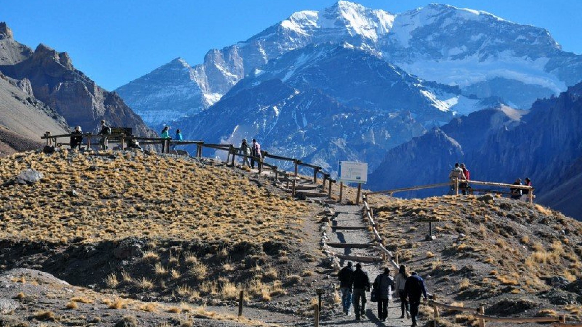 Vacaciones de invierno: permitirán el turismo grupal